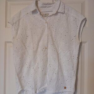 Brooksfield Made in Italy White Eyelet Broderie Anglaise Blouse | Gold Logo Butt